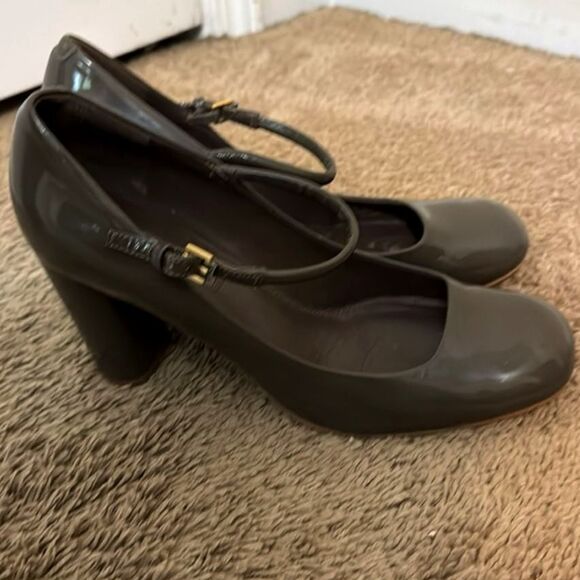ECCO Gray Patent Leather Mary Jane Heel Shoes size 9 Fall Twee Coquette Academia - Picture 1 of 8